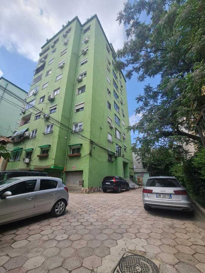 2E Apartment Myslym Shyri - Ferienwohnung