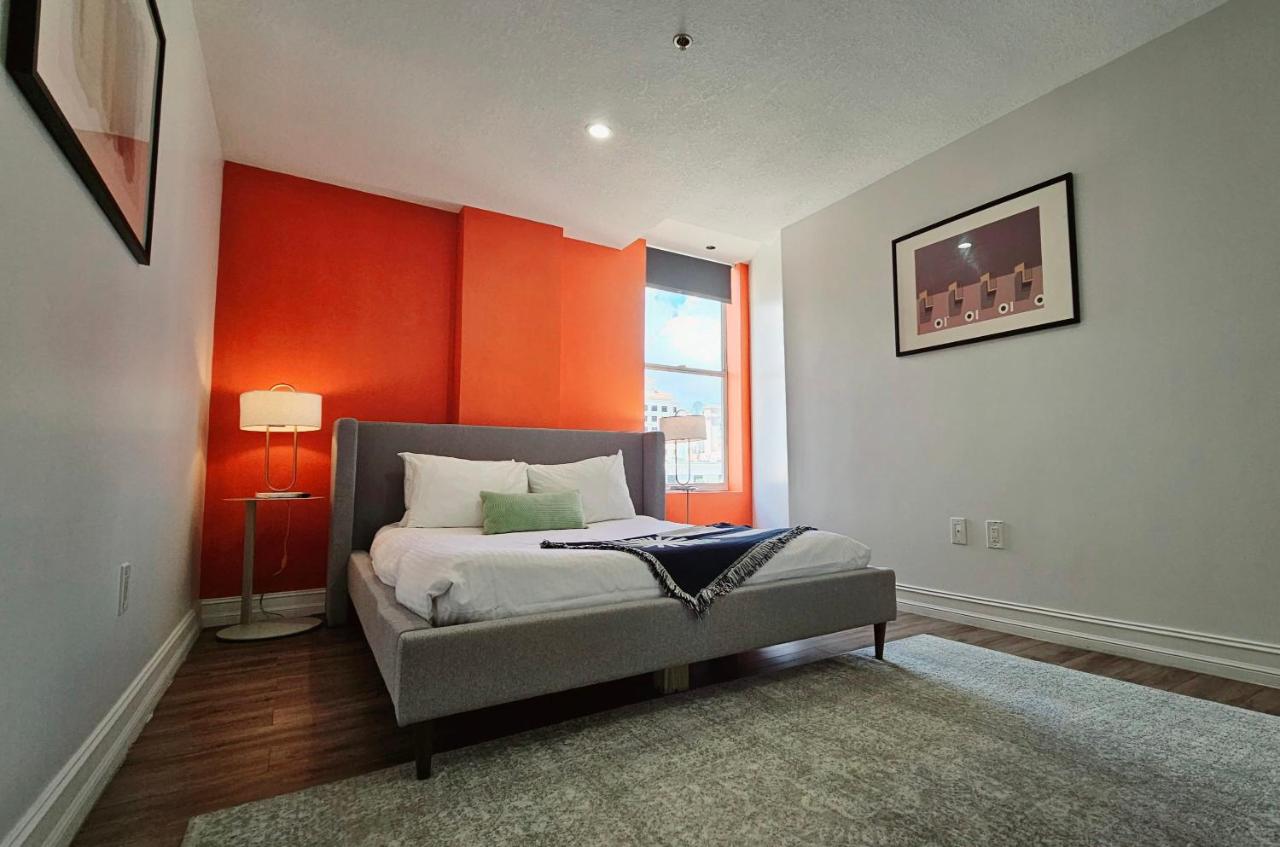 The Lofts on Clematis 408 Downtown West Palm Beach - B&B West Palm Beach