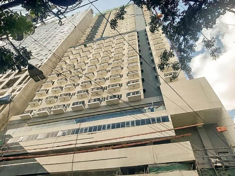 Cityscape Grand Tower Condominium - Bed and Breakfast