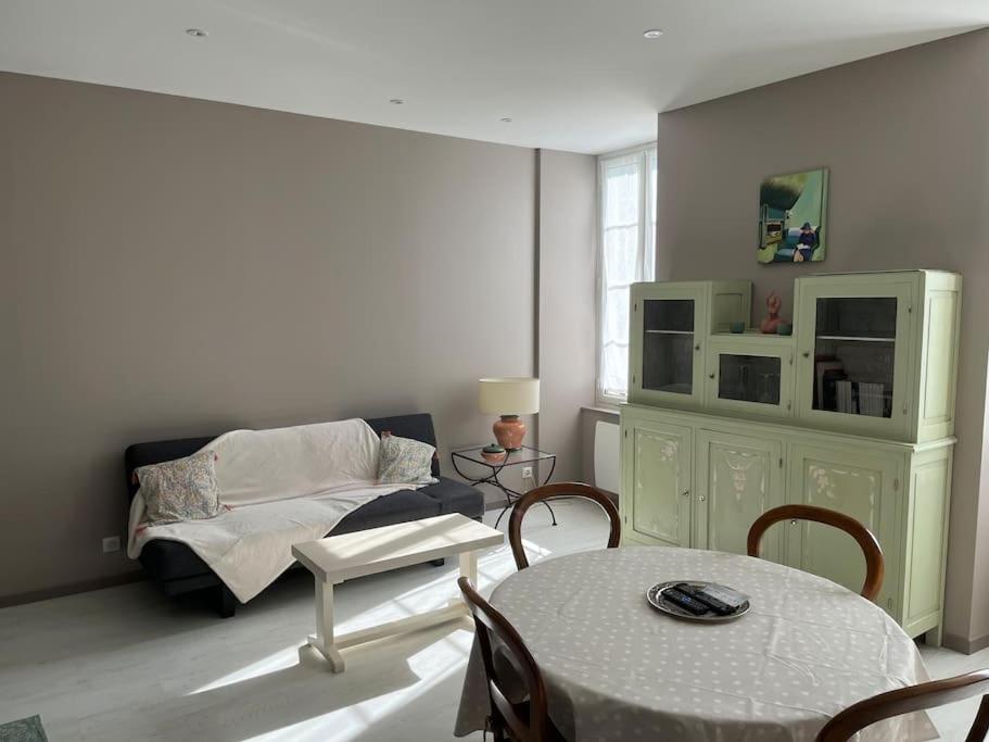 Superbe appartement plein centre - Ferienwohnung Millau