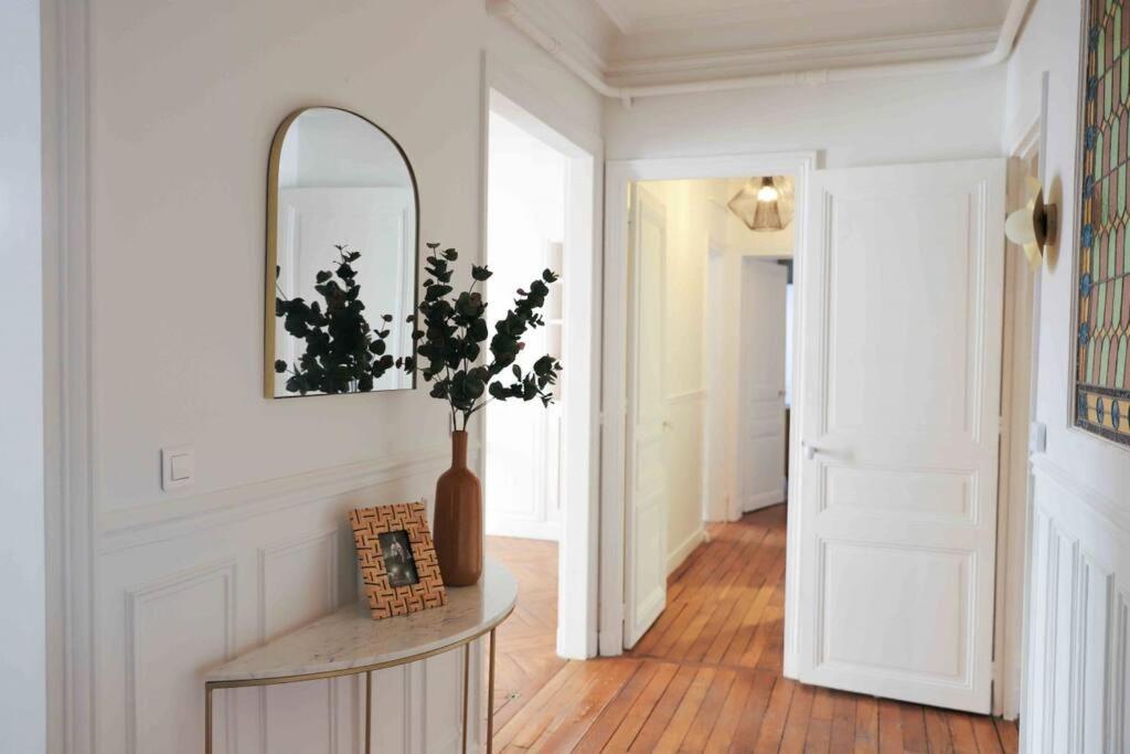 Charming 3 bedroom Haussmannien apartment in 17th - B&B