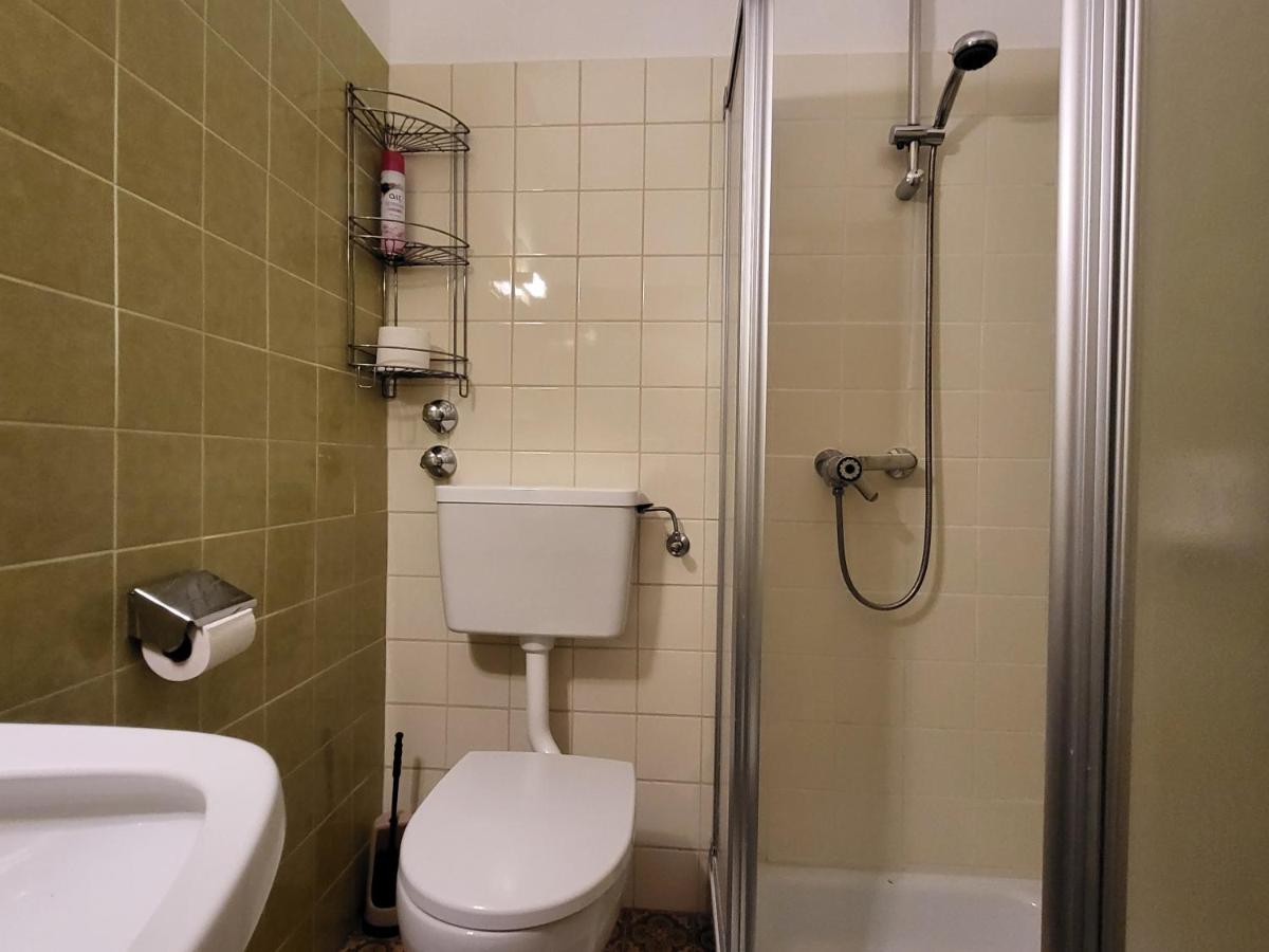Doppelzimmer mit Balkon