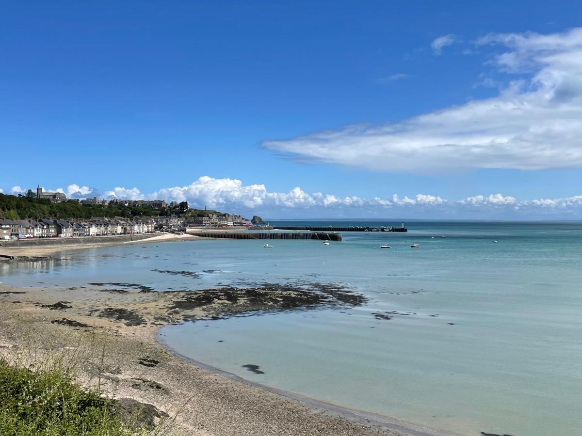 exceptionnelle maison de charme à 50m du port et de sa plage - Chambres d’hôtes Cancale