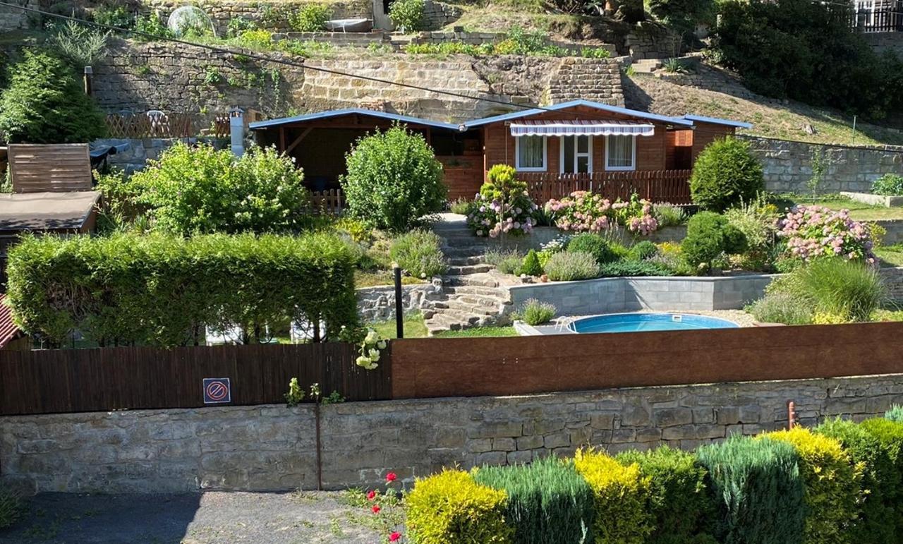 Chata Dolní Žleb - Bed and Breakfast Dolní Žleb