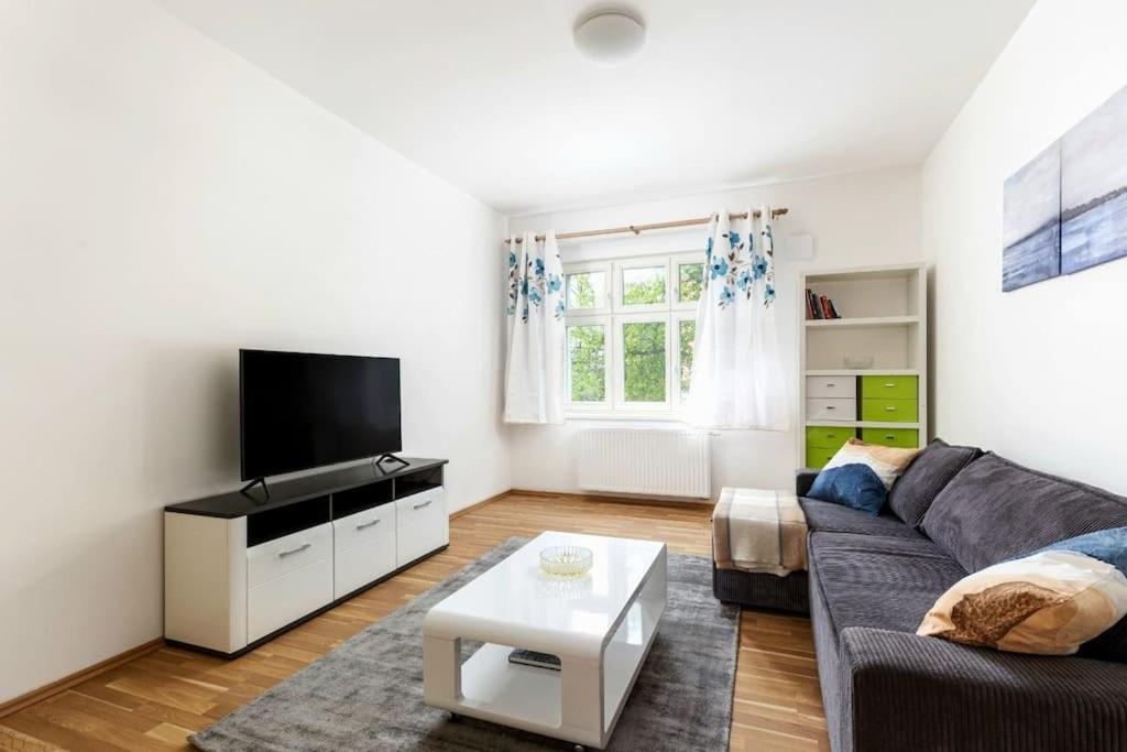 B&B Prague - Modern Apartment 6min from the Prague Castle - Bed and Breakfast Prague