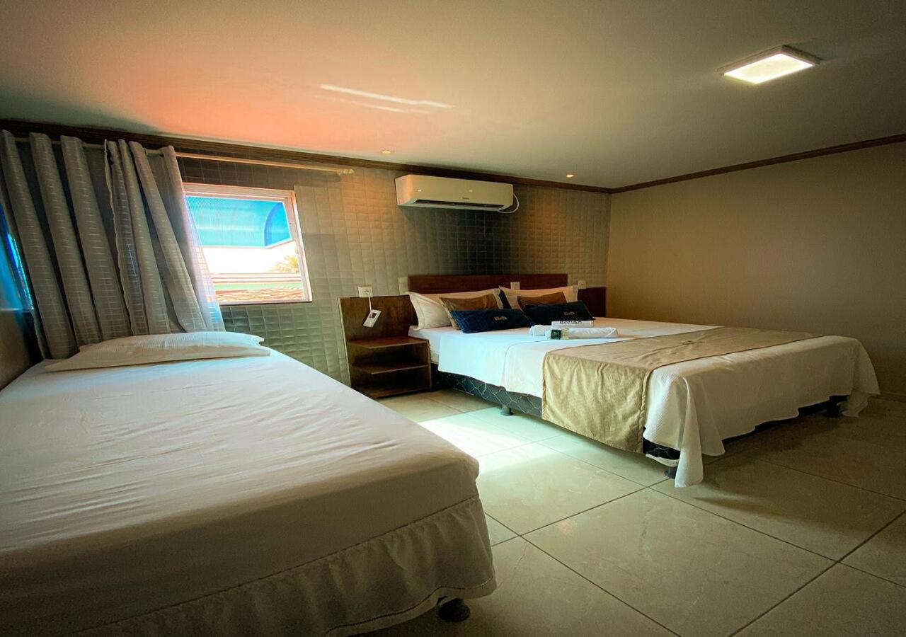 Deluxe Double Room with Side Sea View