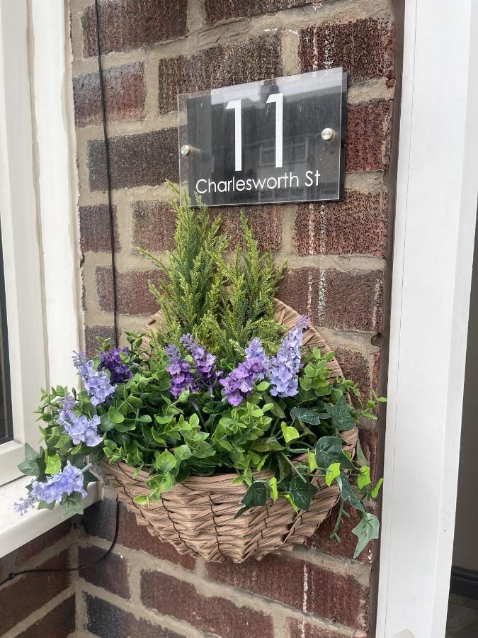 Charlesworth House - B&B