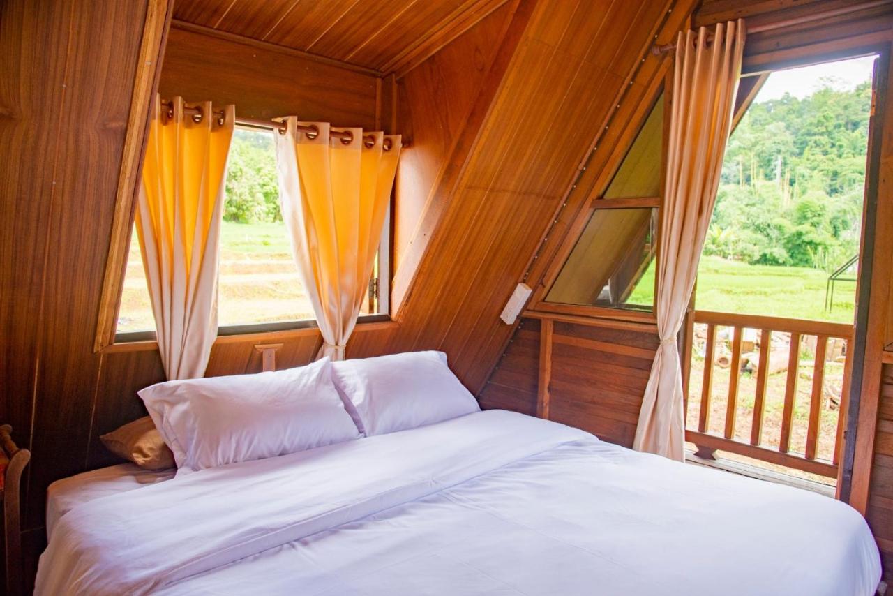 Ban Kaew Mo Ra Glamping & Restaurant - B&B Ban Ko Maiphai