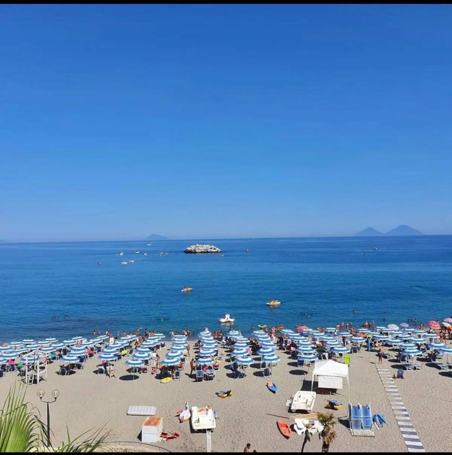Attico una finestra sulle Isole Eolie - B&B