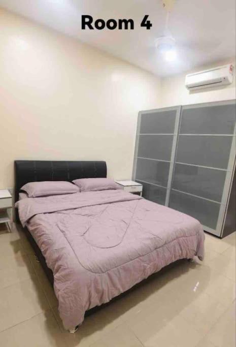 Big House In Alor Setar Taman Sri Ampang - B&B