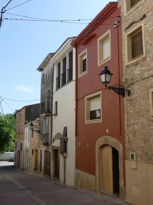Cal Gran. Una casa amb encant a prop del mar - B&B