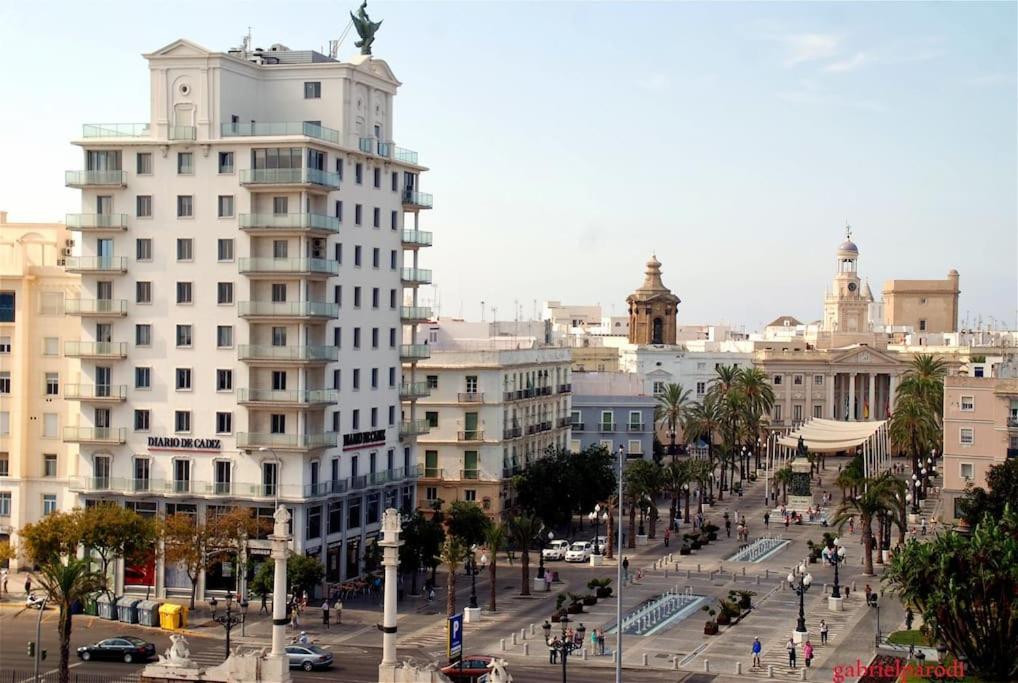 Apartamento Fenix - Recién renovado y vistas al mar - Chambres d'hôtes Cadix