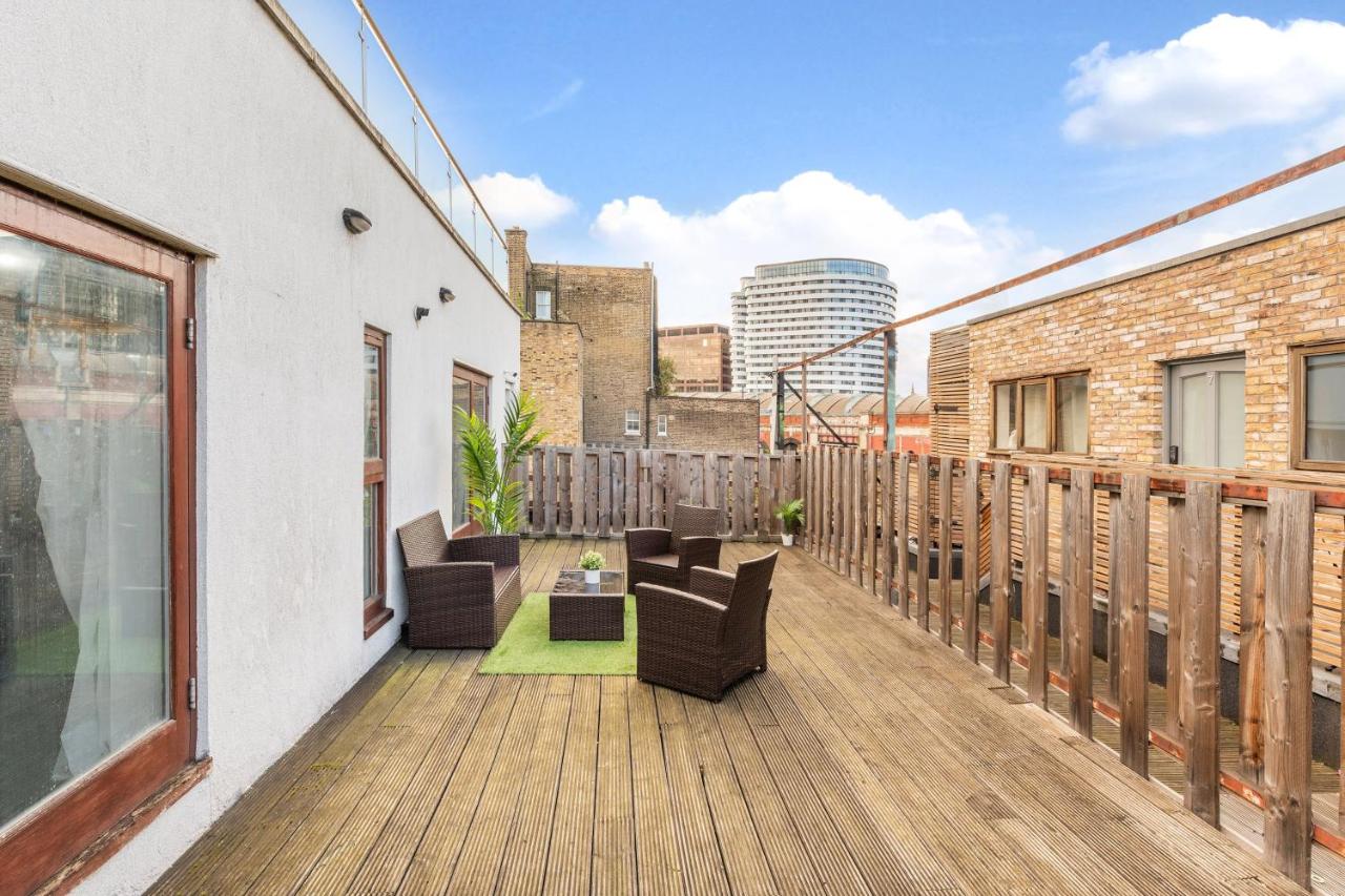 View of the London Eye & Large Terrace - Excellent Flat close to London Waterloo Station - Chambres d'hôtes Londres