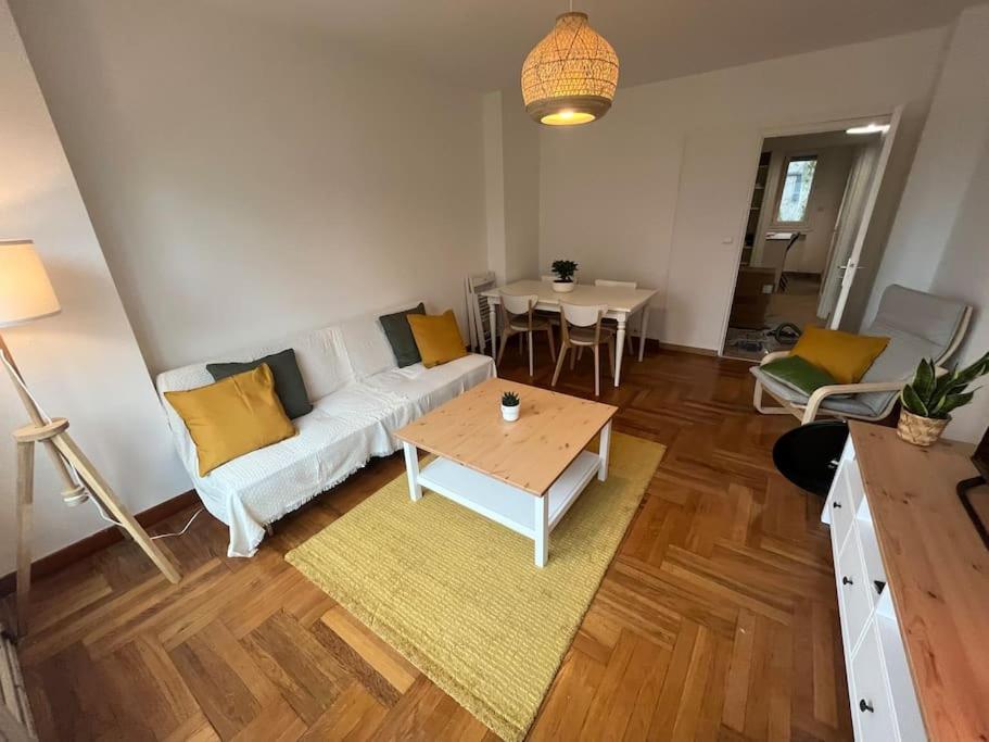 B&B Grenoble - 4 personnes - ambiance cosy - proche universités - Bed and Breakfast Grenoble