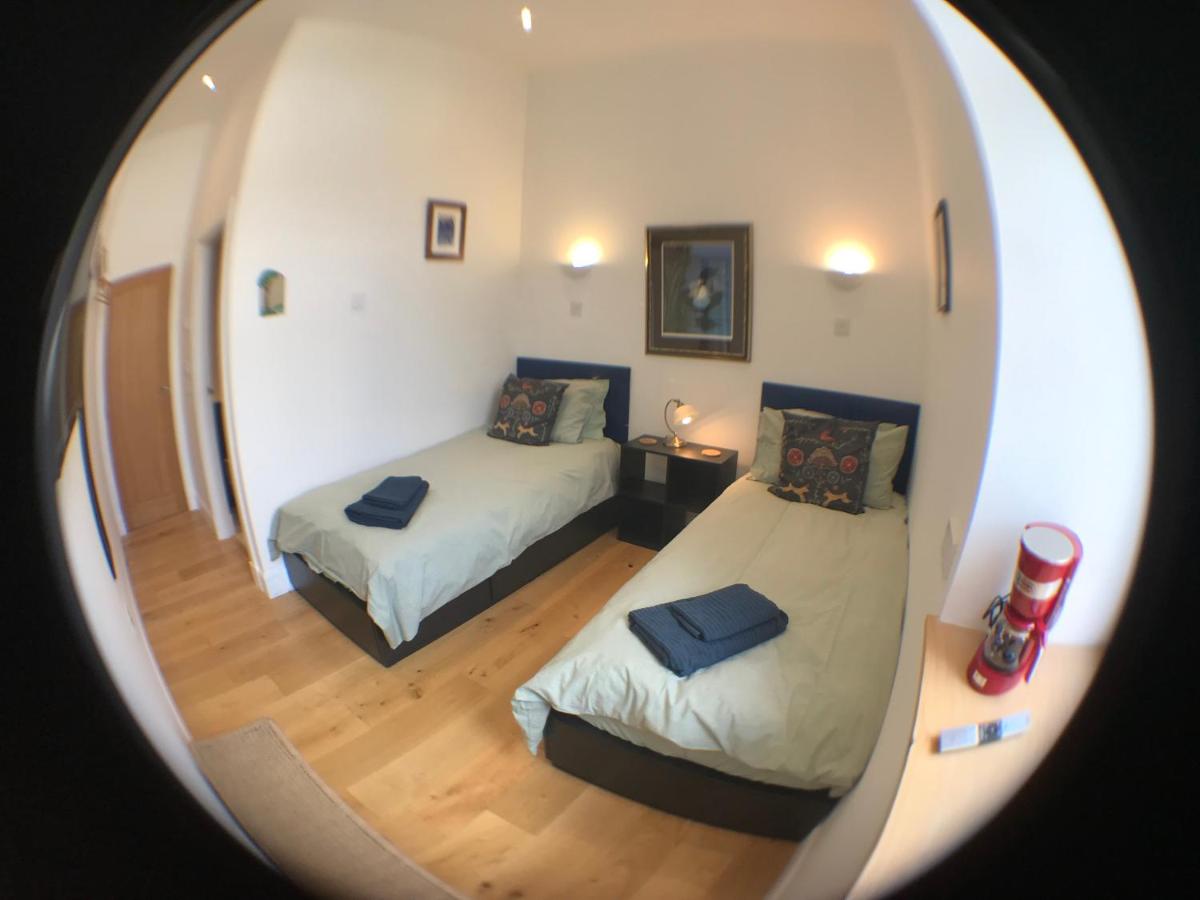 Tweepersoonskamer met 2 Aparte Bedden