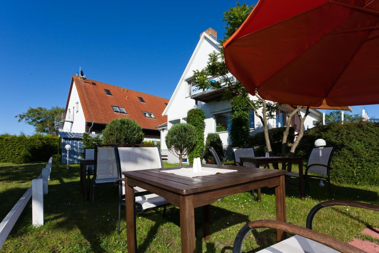 B&B Ostseebad Baabe - Hotel Am See - Bed and Breakfast Ostseebad Baabe