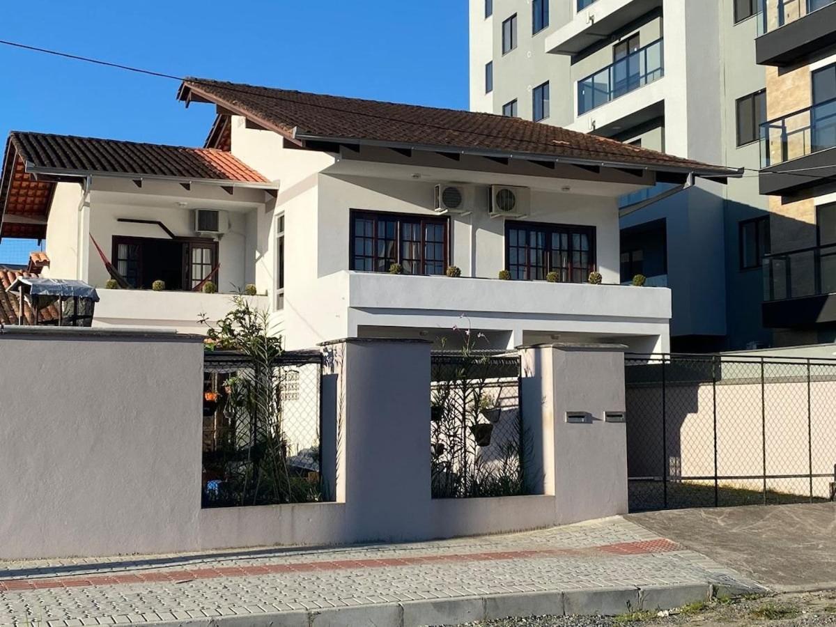 B&B Joinville - RCM Vilas - Casa confortável 1 - Bed and Breakfast Joinville