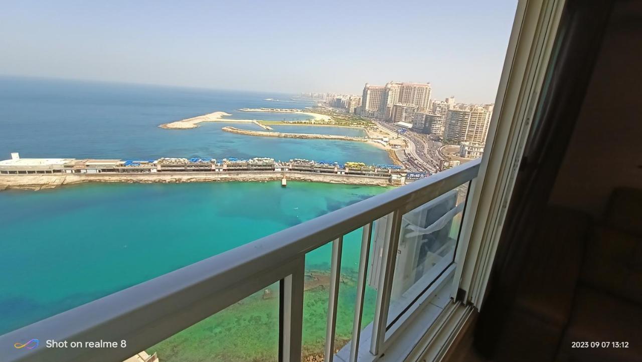 B&B Alexandrië - Gleem Luxury Condo Direct Sea view G18 - Bed and Breakfast Alexandrië