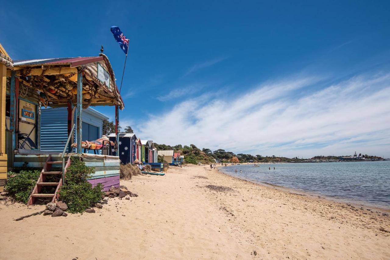 Luxe on Main in Mornington Views of the Bay - Chambres d’hôtes