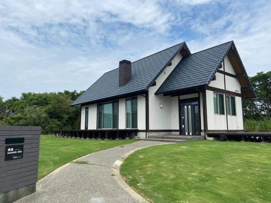 B&B Kōnominato - New OPEN！ Luxury Seaside Villa 神湊　駐車場無料　海辺の別荘 - Bed and Breakfast Kōnominato