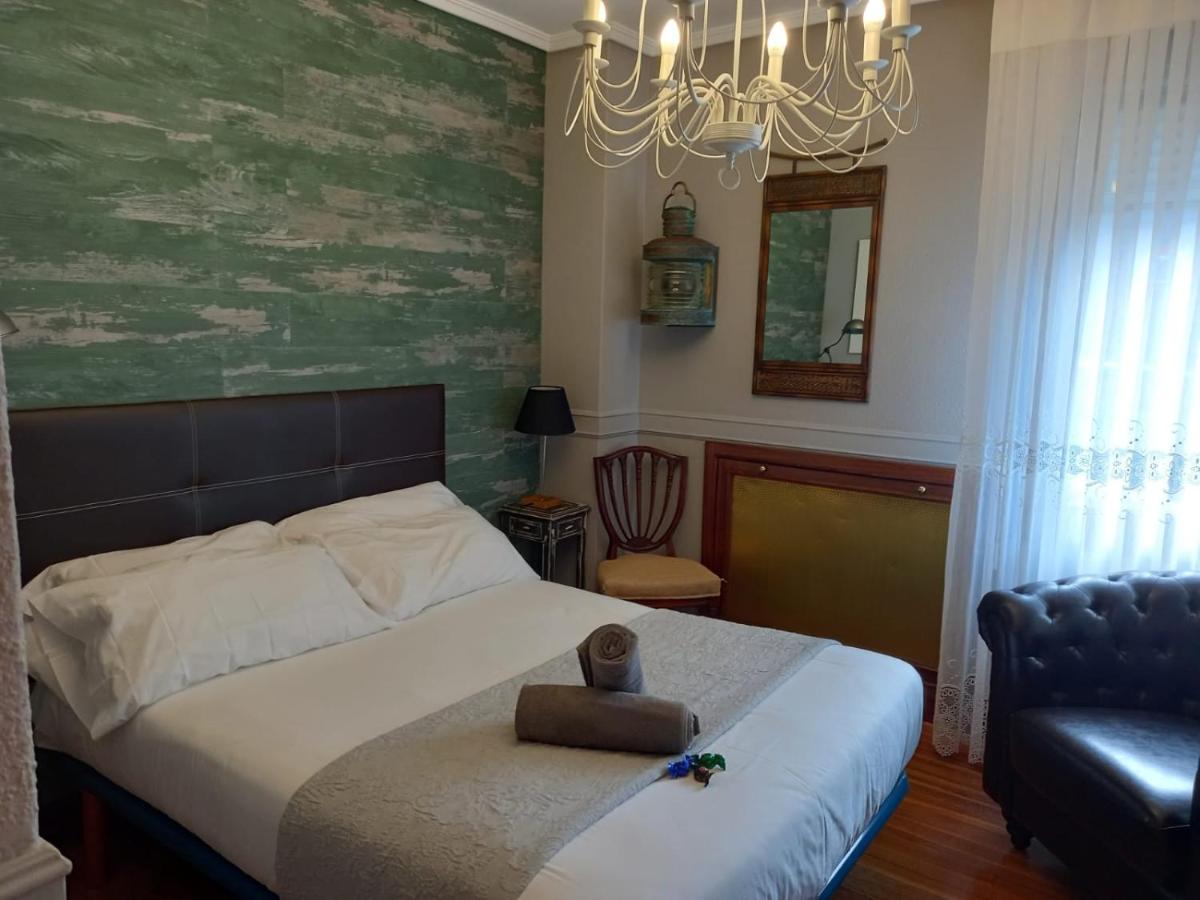 B&B Bilbao - Diego's Vintage Apartment - Bed and Breakfast Bilbao