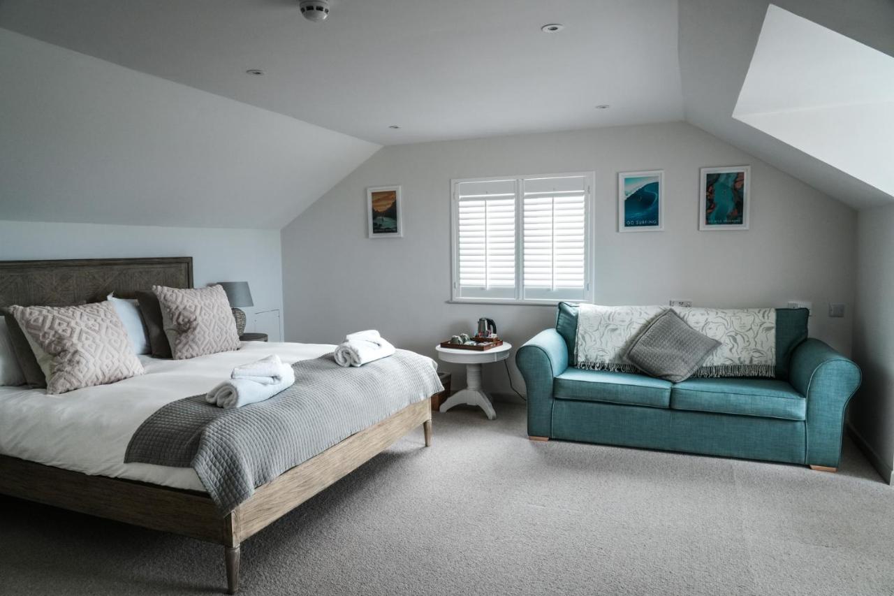 Family Room with Sea View