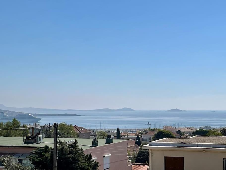 Tout proche gare et port, vue mer, clim et parking - Chambres d’hôtes Bandol