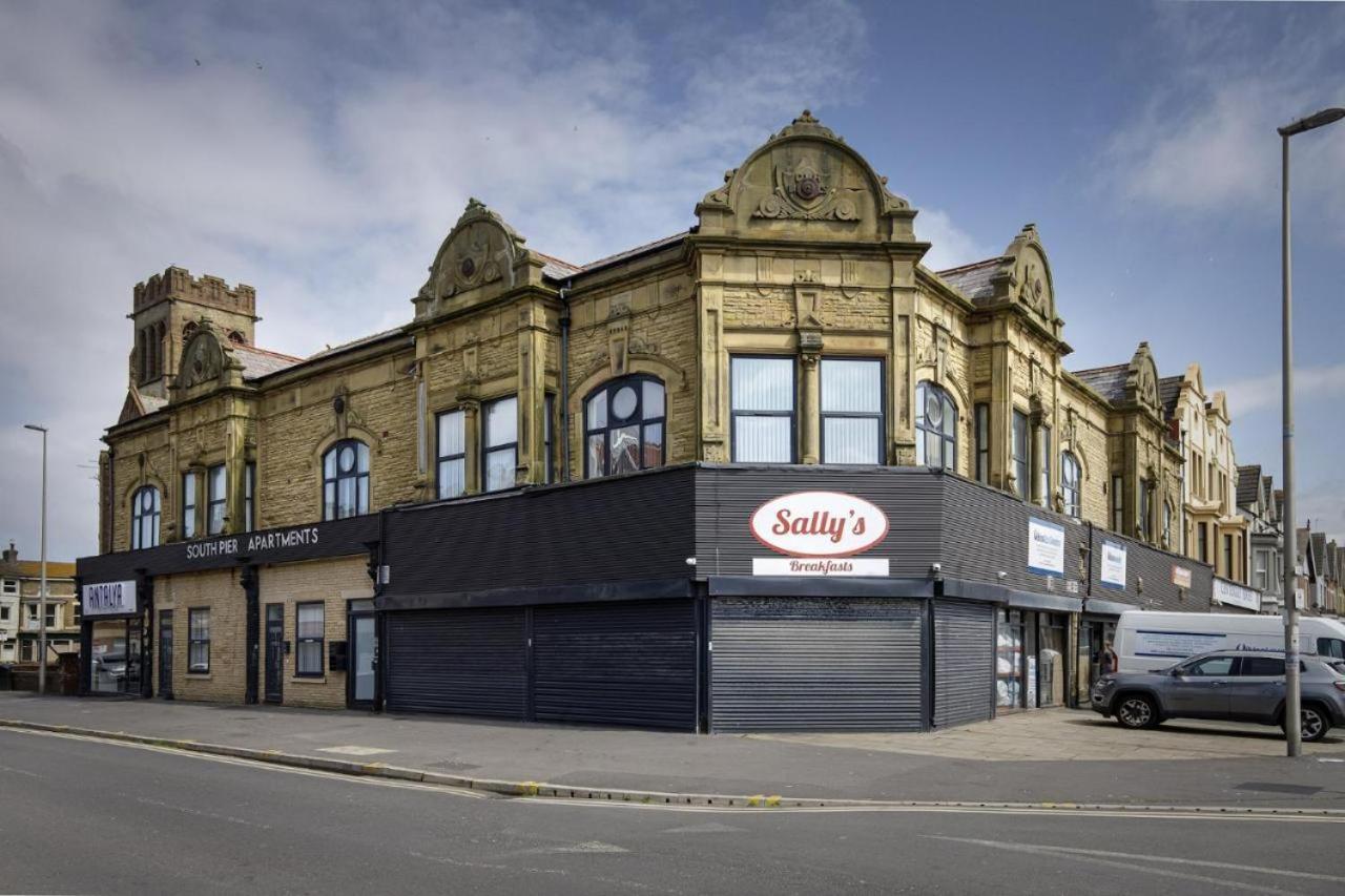 South Pier Apartments - Close to Pleasure Beach and Seafront - B&B