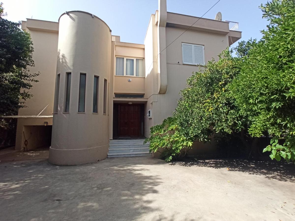 Σπίτι στο Ρίο Πατρών με κήπο - Detached House In Rio With Garden - Chambres d'hôtes Río