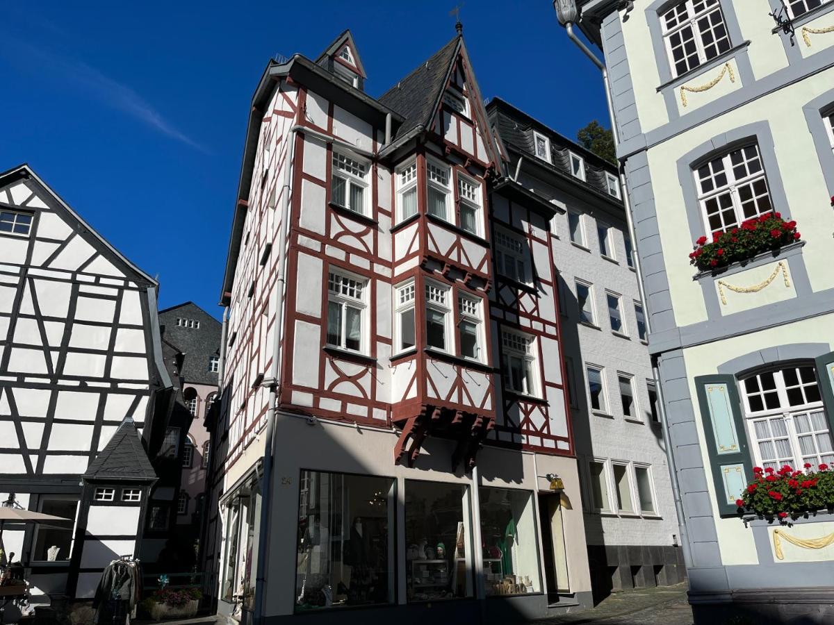 B&B Monschau - Monschau von der märchenhaften Seite erleben - Bed and Breakfast Monschau