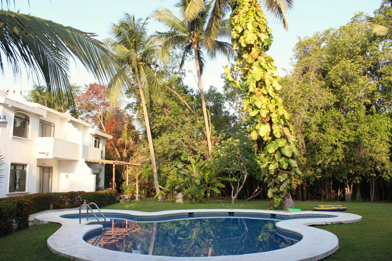 Casa con alberca en Club Santiago Manzanillo - B&B