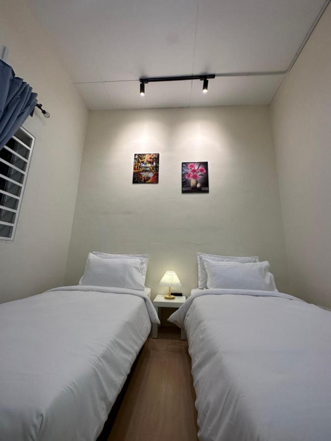 Zweibettzimmer mit Gemeinschaftsbad