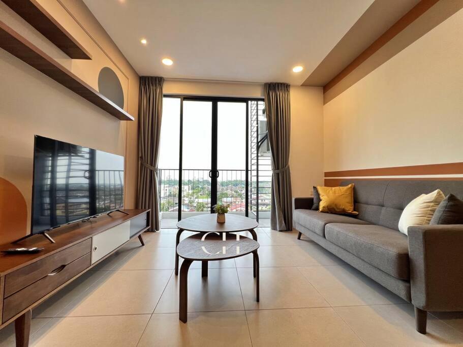 B&B Kuching - 3 bedrooms Armadale Residence @ Gala city - Bed and Breakfast Kuching