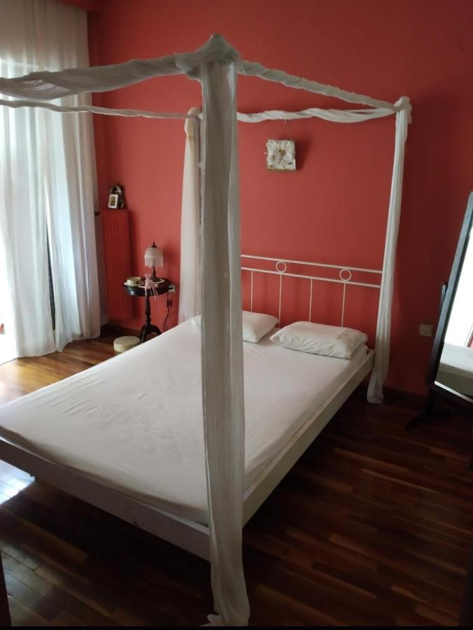 B&B Athens - Experience a fairytale flat in Athens - Bed and Breakfast Athens