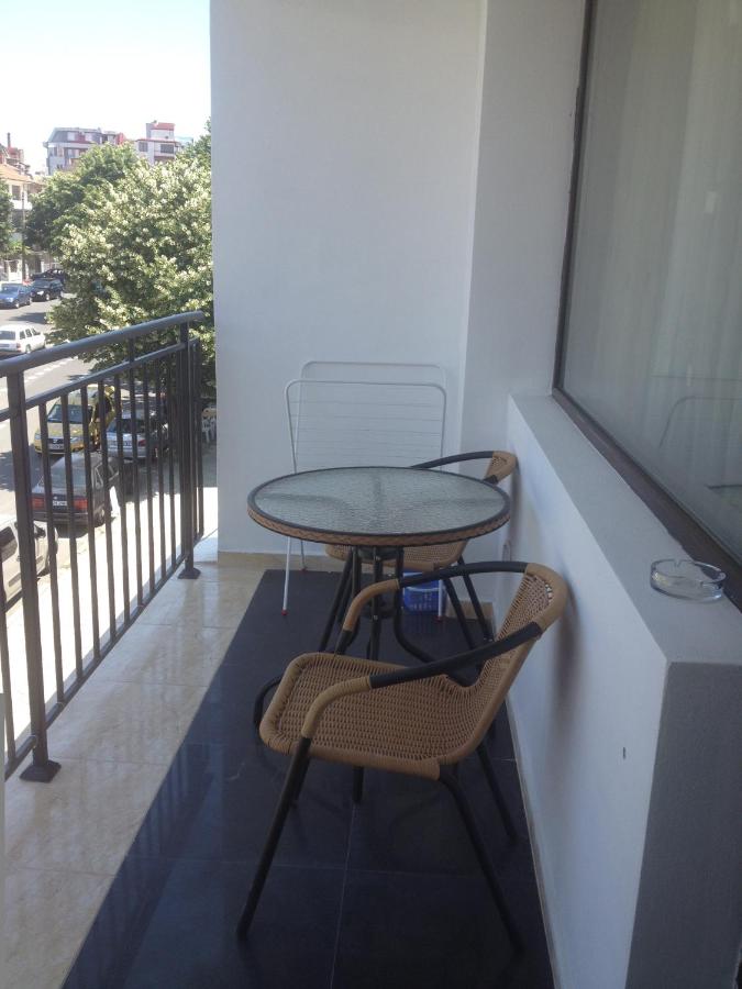 Nesebar New Town Apartment - Bed and Breakfast