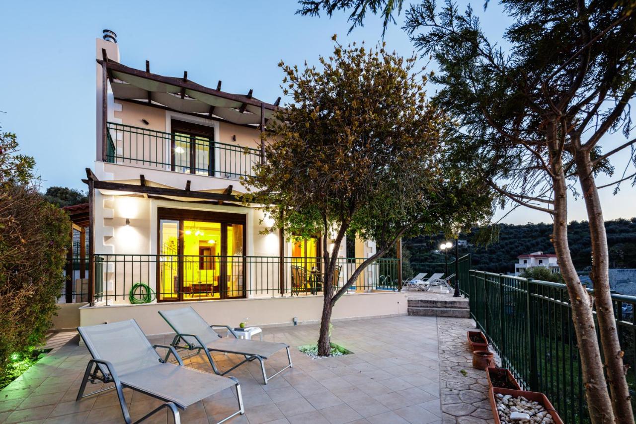 Comfort Villa Mahin, Pool, Sea view, Rethymno - B&B Kyriánna