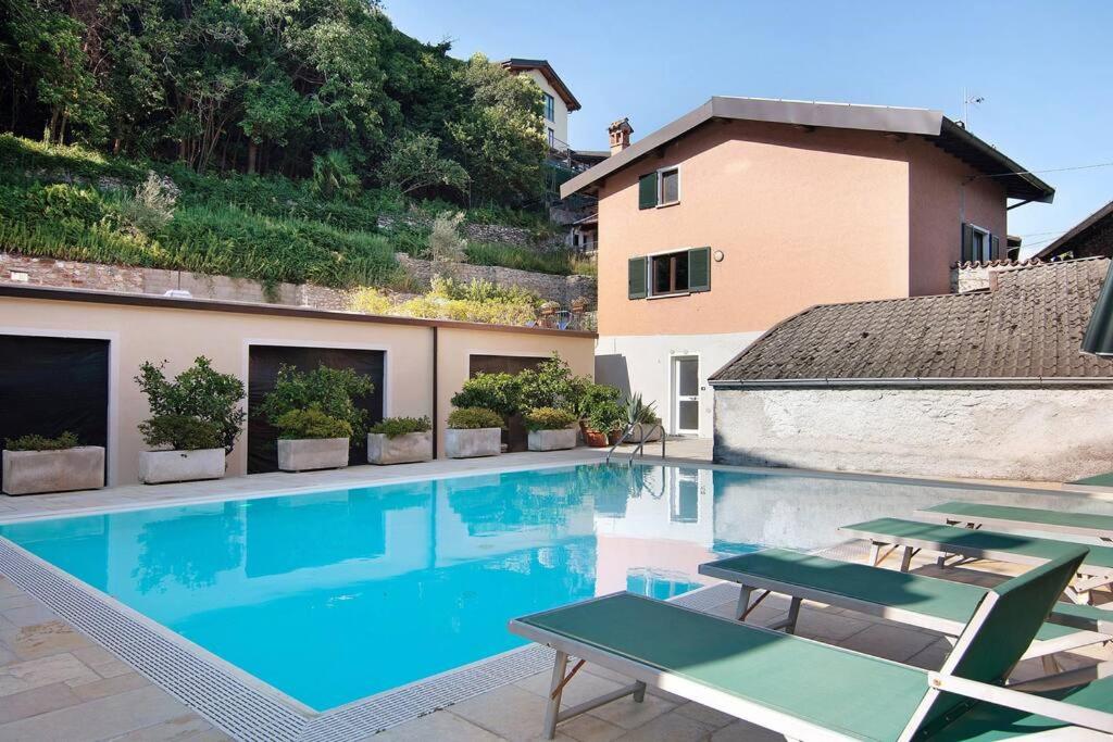 Villa Eden jacuzzi pool & private parking - B&B