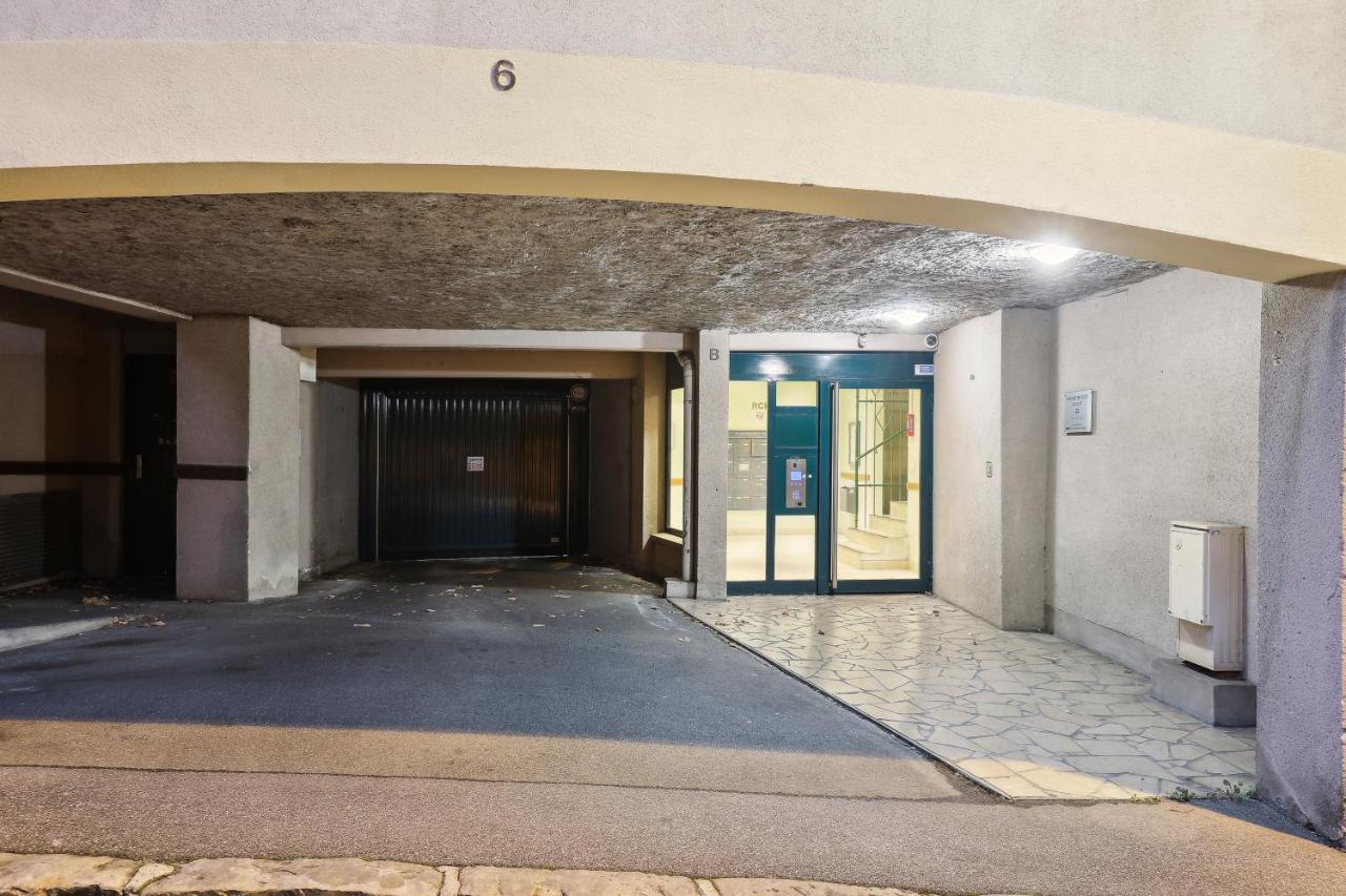 Chic apart duplex with parking - B&B