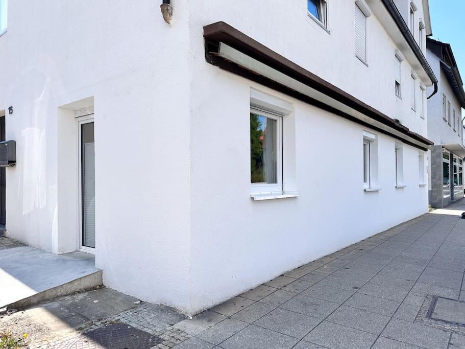 Appartio: Geräumige, moderne Ferienwohnung für Gruppen/Familien - Chambres d'hôtes Stuttgart