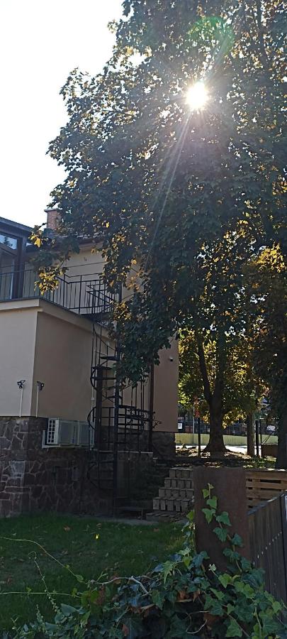 Villa Fonyód - B&B