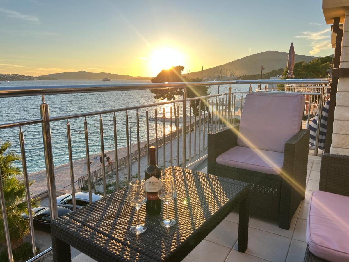 B&B Trogir - Apartments Dado Trogir - Bed and Breakfast Trogir