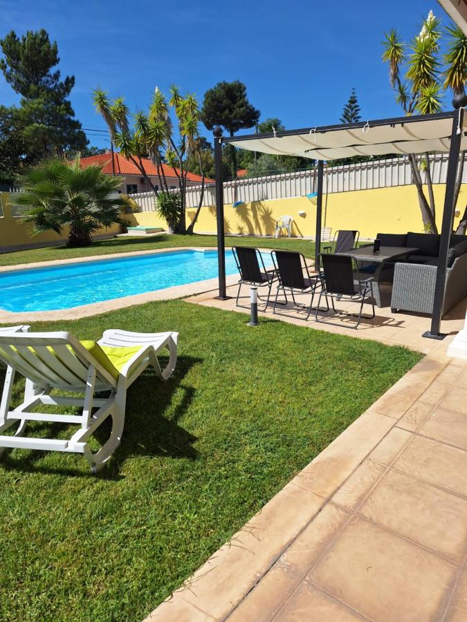 B House Verdizela - B&B Corroios