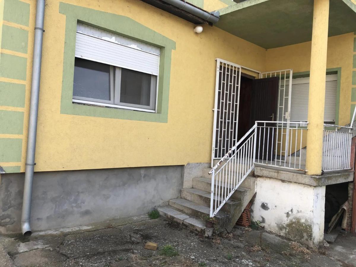Yellow House - B&B