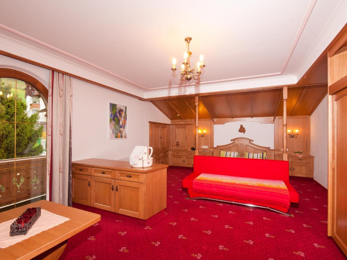 Comfort One Bedroom Apartment with Balcony