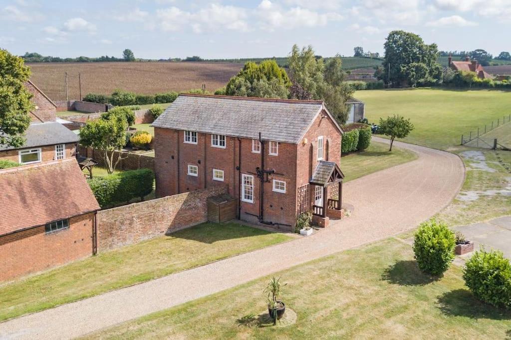 The Bothy - Charming home on a working farm - B&B