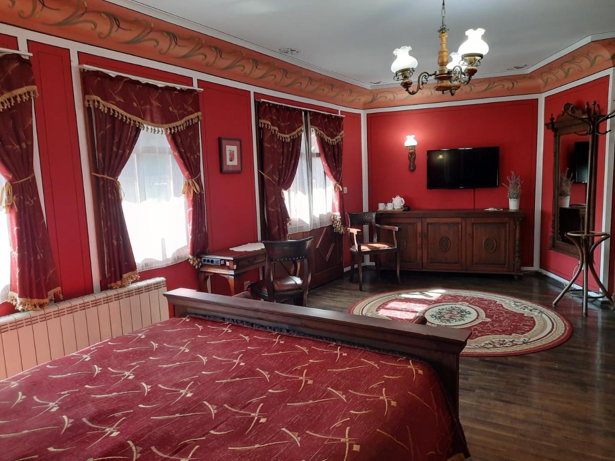 B&B Plovdiv - Family Hotel at Renaissance Square - Bed and Breakfast Plovdiv