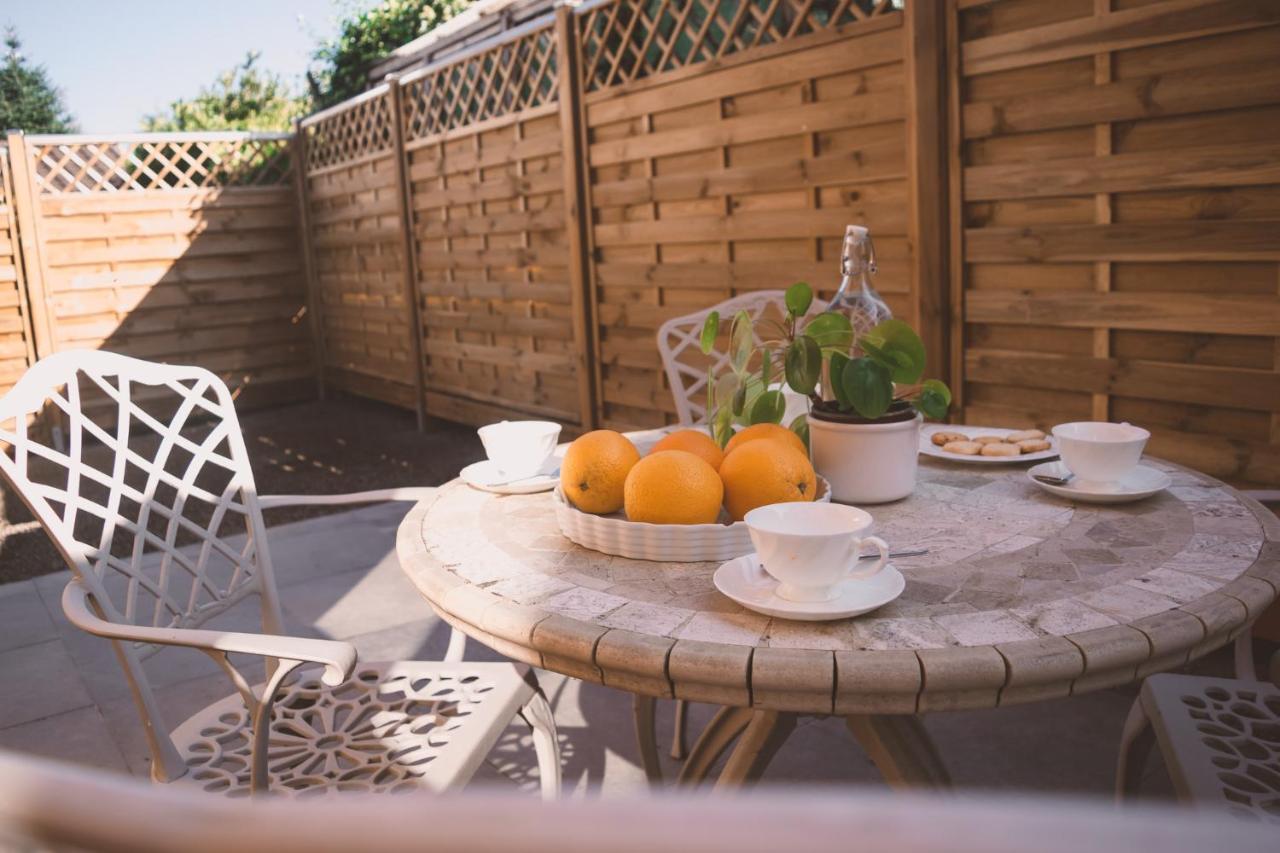Naturnahes Familienchalet mit Garten - Wifi - Netflix - nur 15 Minuten vom Chiemsee und 35 Minuten von München entfernt - Ferienwohnung