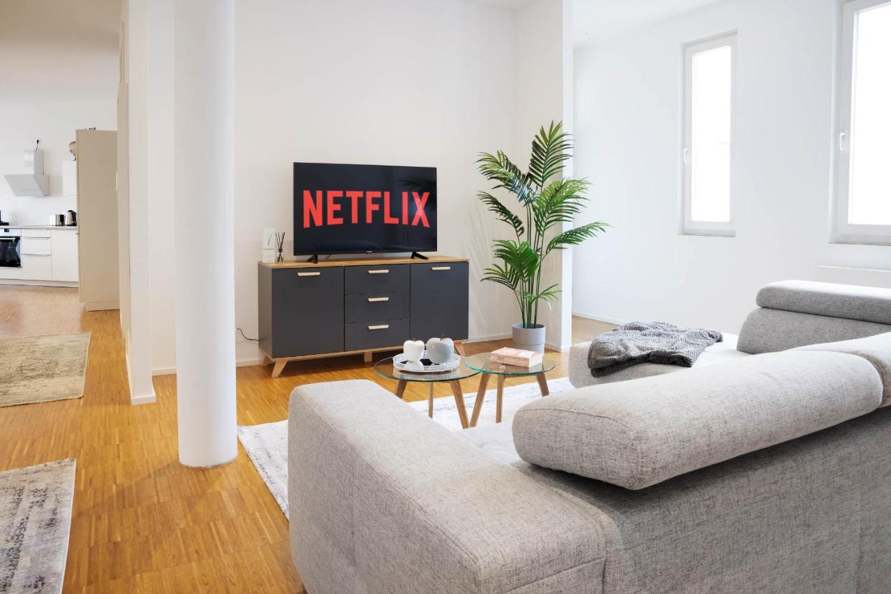 B&B Weinheim - IDEE Living Design Apartment NETFLIX 6 Pers - Bed and Breakfast Weinheim