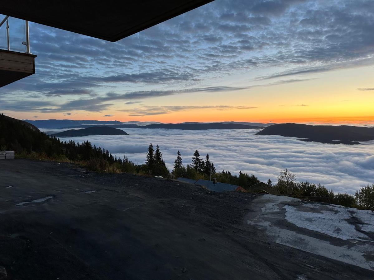 Ny leilighet på Norefjell - ski in/out - Ferienwohnung Noresund
