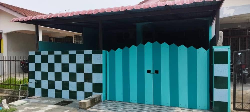 Green Homestay Teluk Kemang Port Dickson - B&B